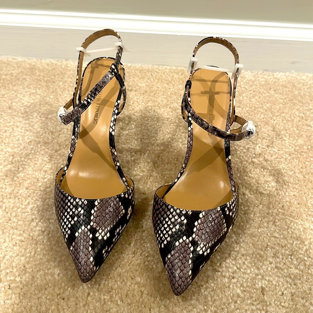 Banana Republic shoes